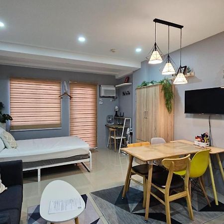 מנילה The Fika Room Near Mnl Airport - Scandi Studio Unit With Fast Wi-Fi & Netflix - Read Full Property Desc Before Booking מראה חיצוני תמונה