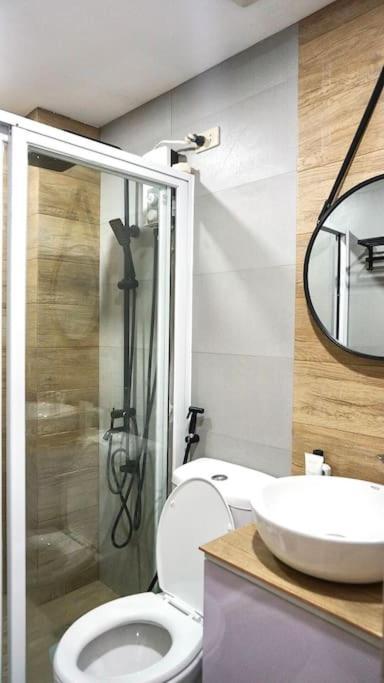 מנילה The Fika Room Near Mnl Airport - Scandi Studio Unit With Fast Wi-Fi & Netflix - Read Full Property Desc Before Booking מראה חיצוני תמונה