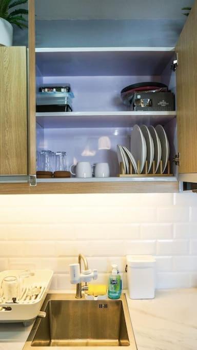 מנילה The Fika Room Near Mnl Airport - Scandi Studio Unit With Fast Wi-Fi & Netflix - Read Full Property Desc Before Booking מראה חיצוני תמונה